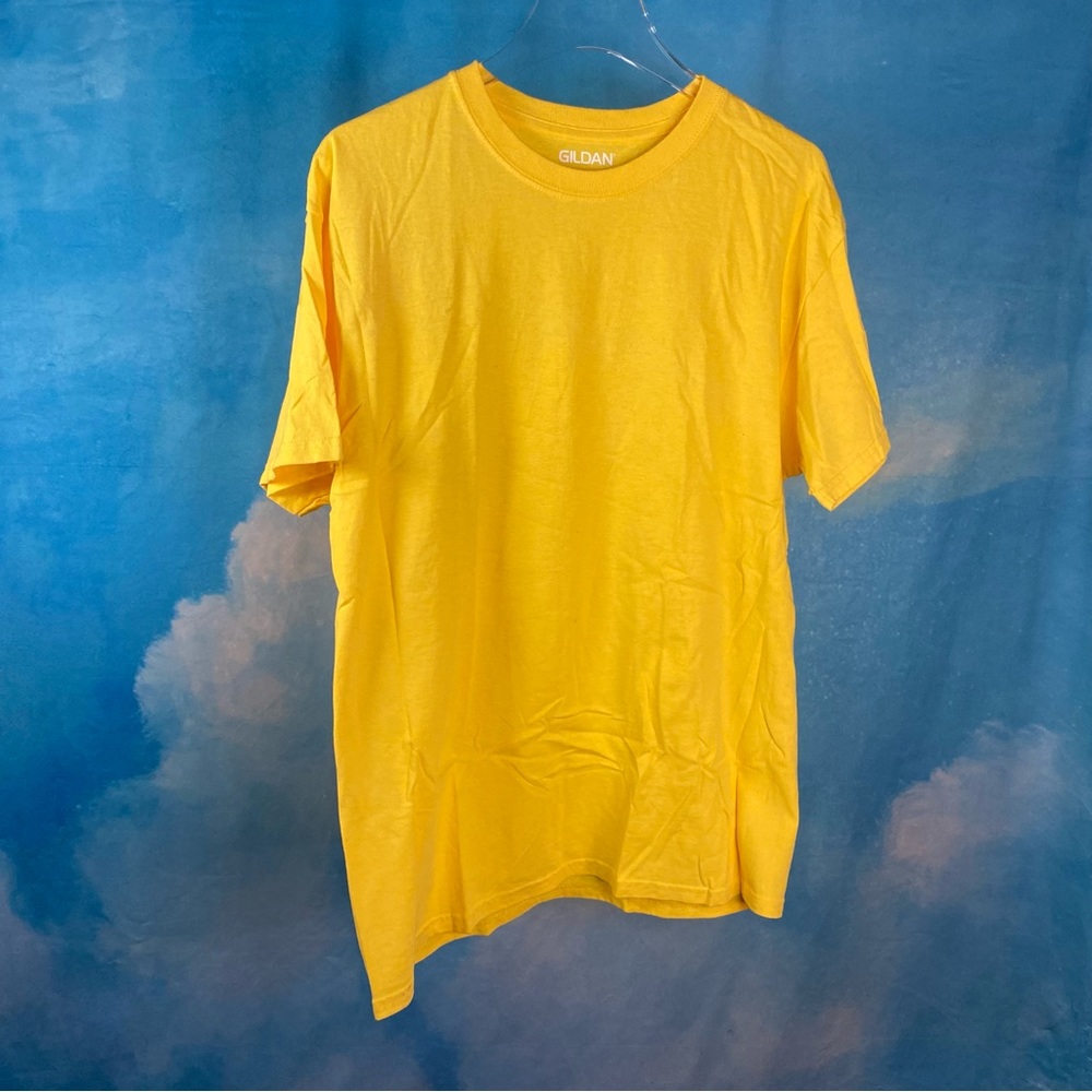 YELLOW SHORT SLEEVE SUN FADED T SHIRT - SZ L
VERY GOOD CONDITION